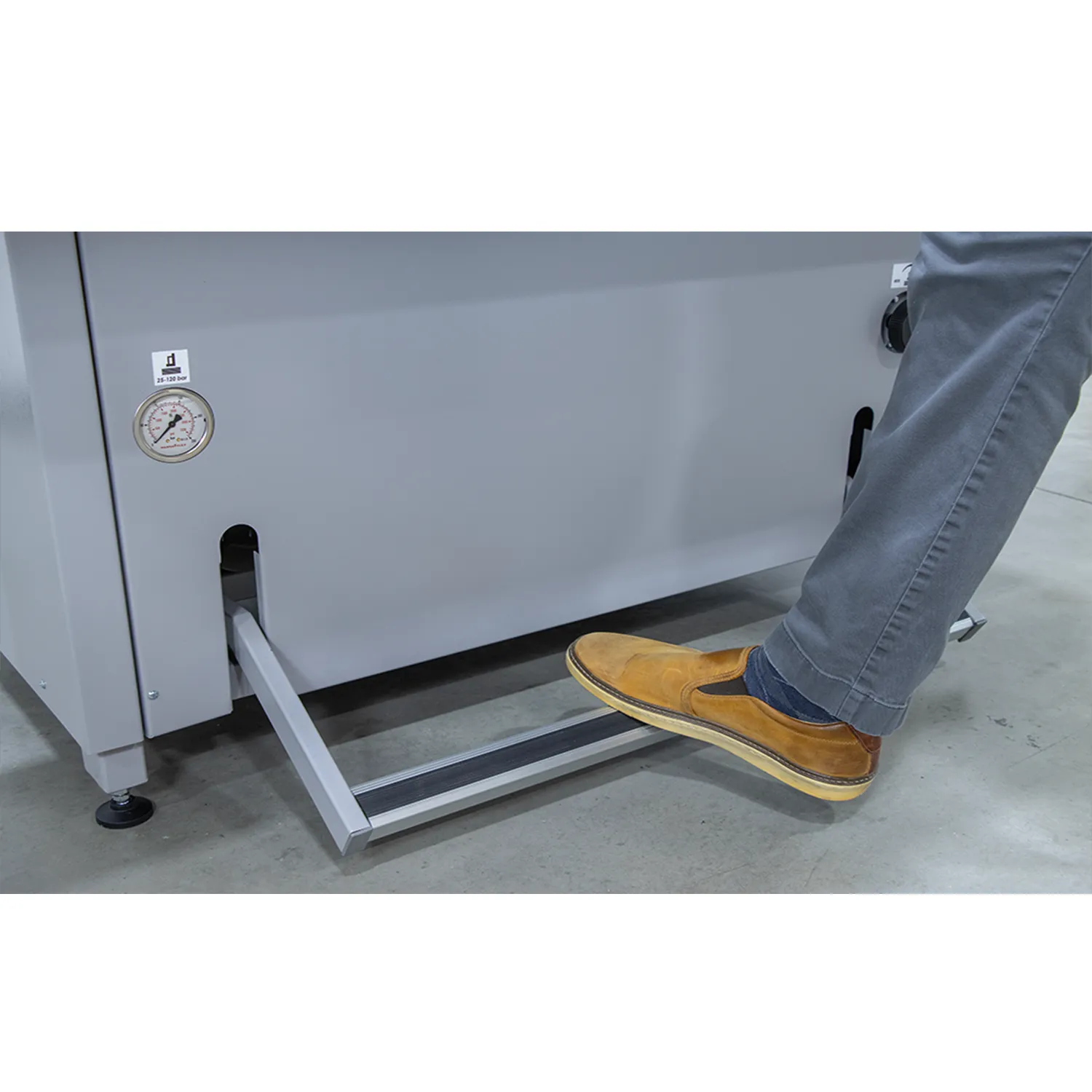 Formax Cut-True 31H Hydraulic Guillotine Paper Cutter